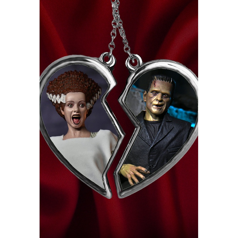 Universal Monsters – Ultimate Frankenstein’s Monster & The Bride of Frankenstein 7 Scale Action Figures Bundle